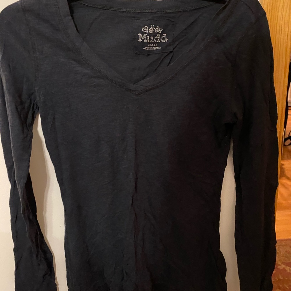 Black distressed V Neck MUDD long sleeve